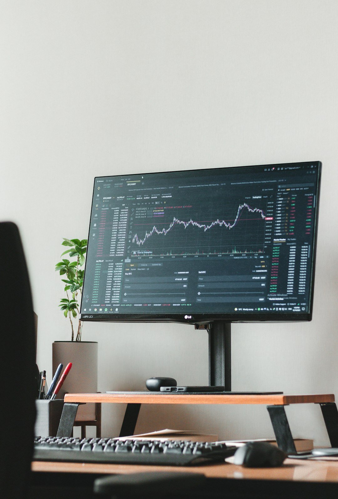 successful investor at desk